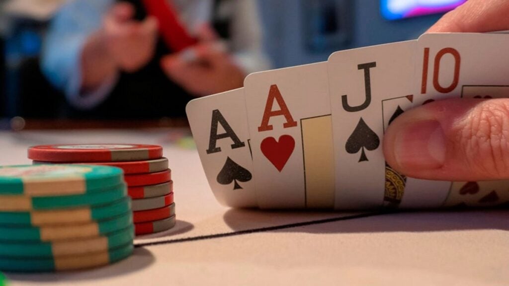 Você já conhece a modalidade do Poker Omaha, uma das mais divertidas? Venha aprender a jogar para se entreter nas apostas online.