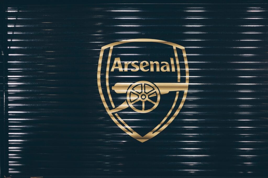 O Arsenal tem artilheiros que se destacaram no futebol, como Thierry Henry e Ian Wright. Confira quais são os maiores artilheiros do Arsenal.