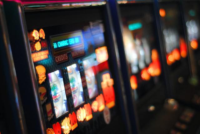 Os slots online são alguns dos jogos de cassino mais populares. Confira algumas dicas e saiba como escolher slots online para jogar.
