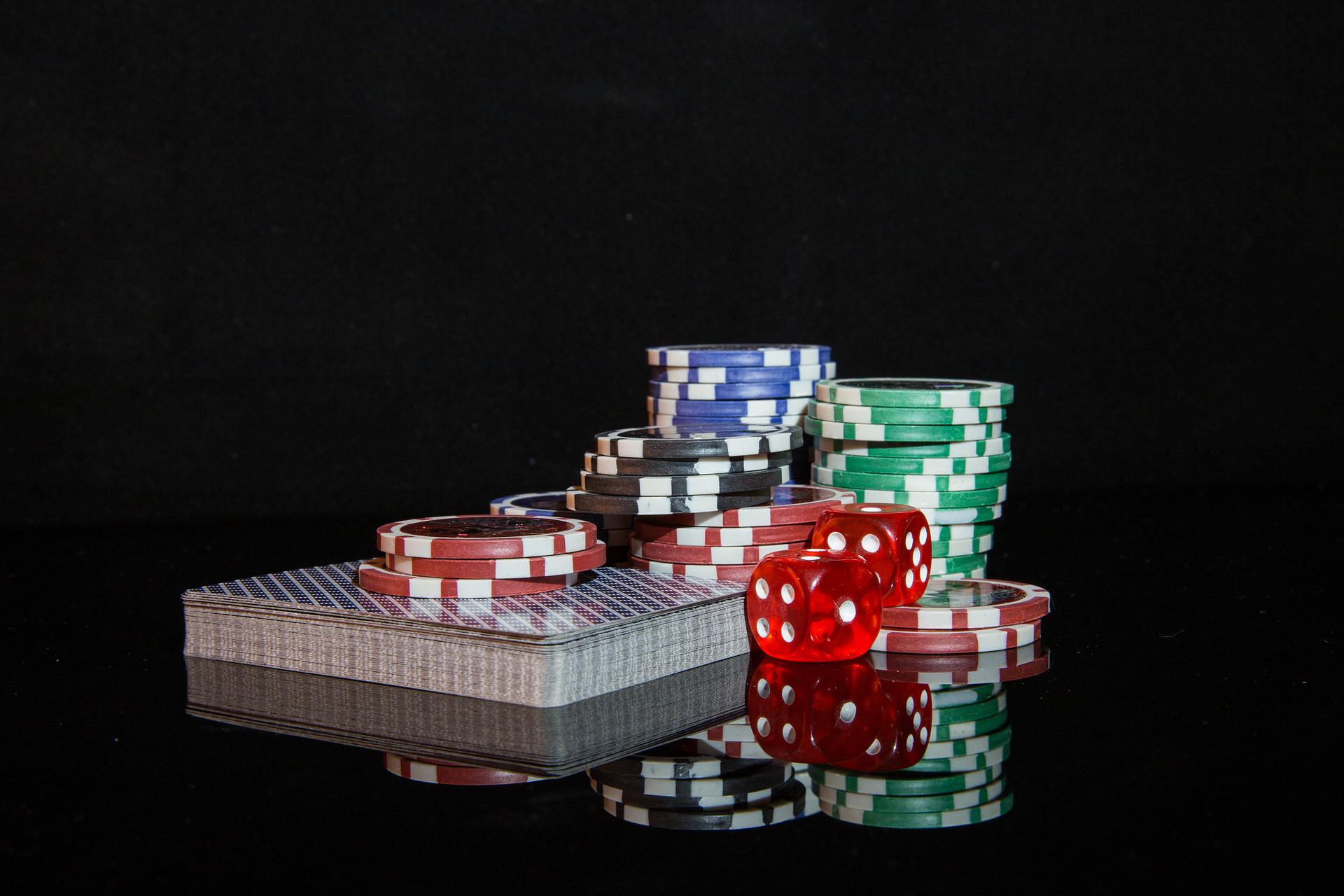 O poker exige muita estratégia dos jogadores. Para conseguir jogar poker, você precisa saber como apostar e até mesmo quando entrar no all-in.