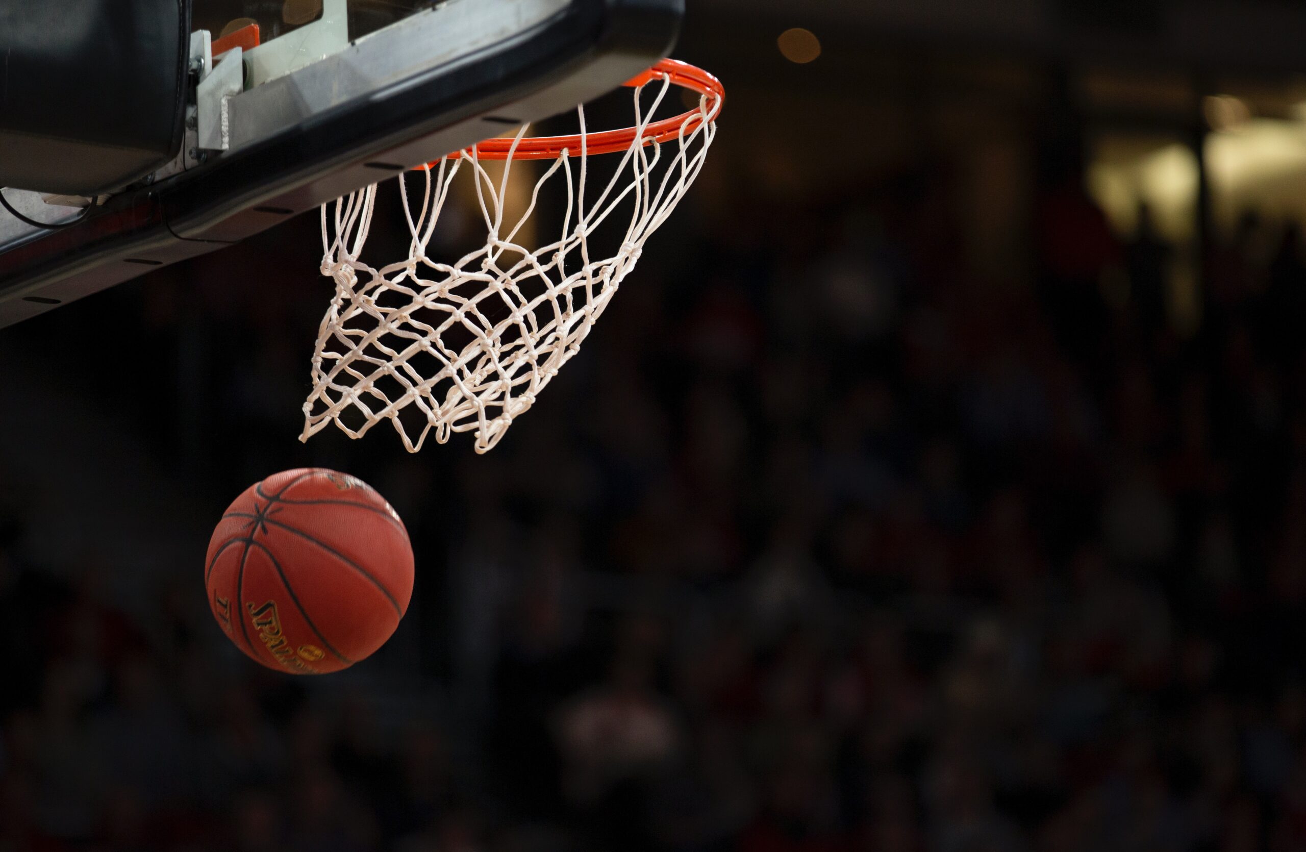 Muitos jogadores são conhecidos por marcar duplo-duplos na NBA. Você sabe o que é duplo-duplo no basquete? Descubra o significado do termo.